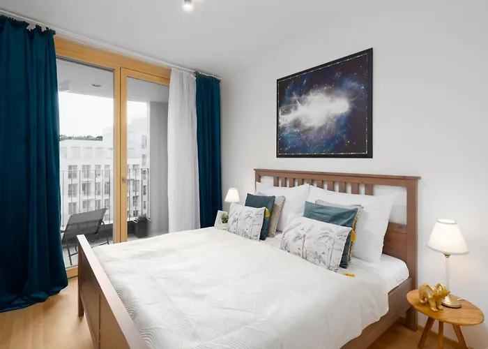 Stylish Flat By The Metro דירה פראג