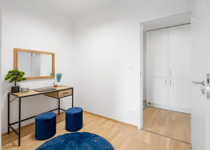 Stylish Flat By The Metro