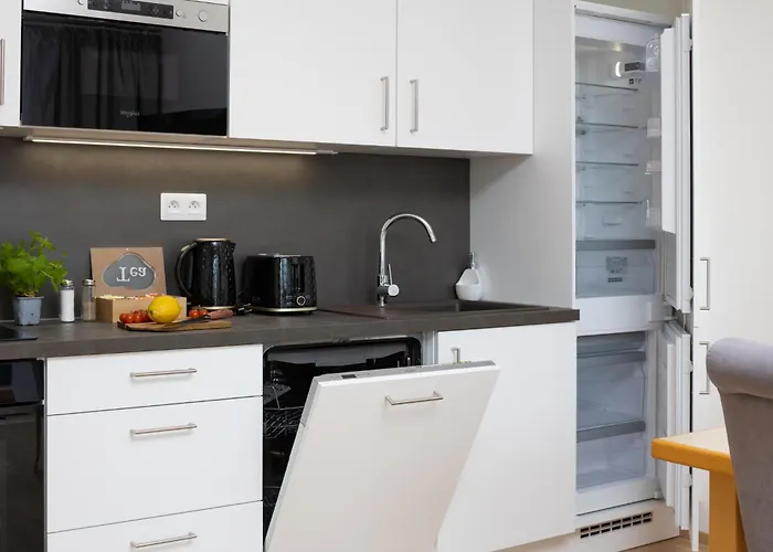 דירה Stylish Flat By The Metro פראג