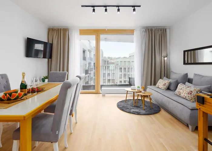 דירה Stylish Flat By The Metro *