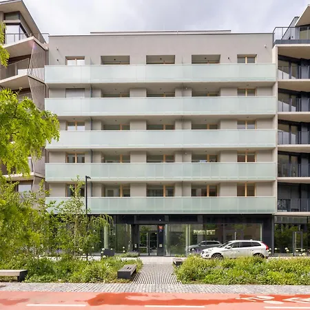 Stylish Flat By The Metro Appartement Praag