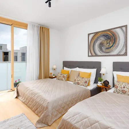 Stylish Flat By The Metro Praag